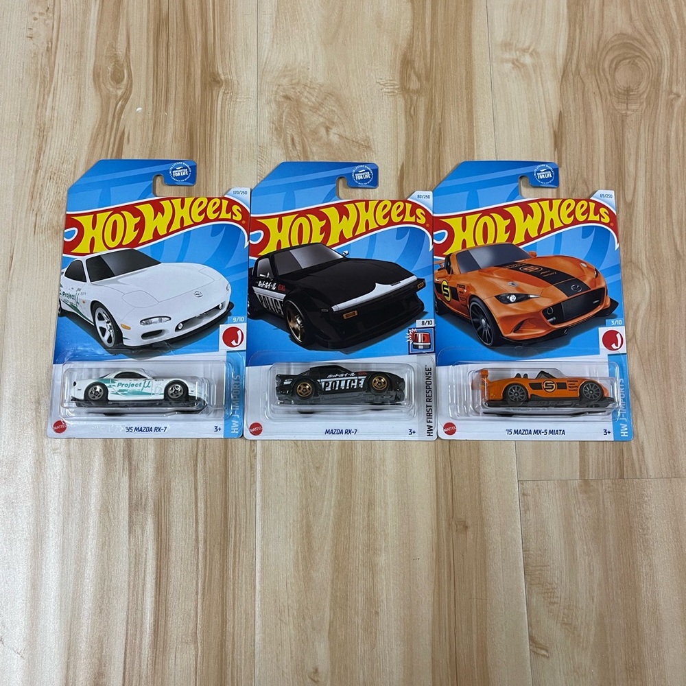 MAZDA HOT WHEELS LOT ( 3 PC)